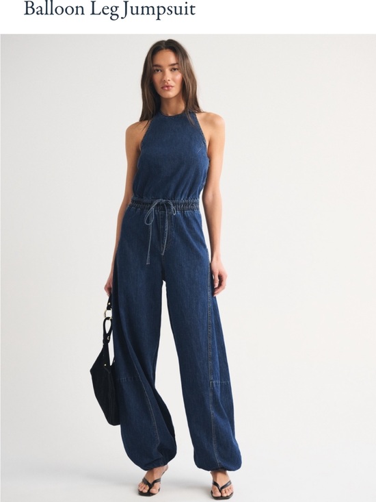 Abercrombie & Fitch Denim - Abercrombie & Fitch Dark Blue Balloon-Leg Jumpsuit